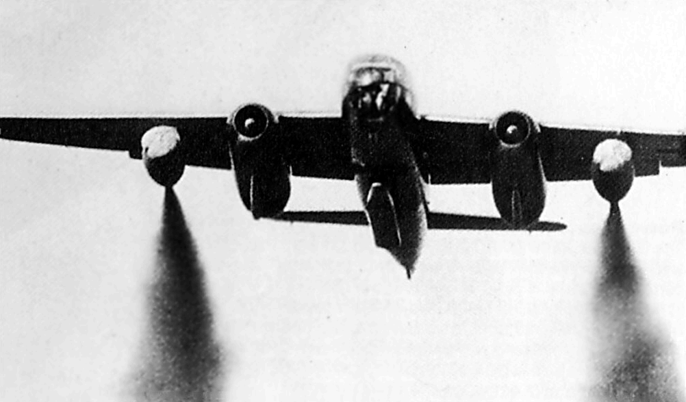 les-avions-de-legende.e-monsite.com/medias/images/arado-ar-234-a-blitz-bomber-02.png