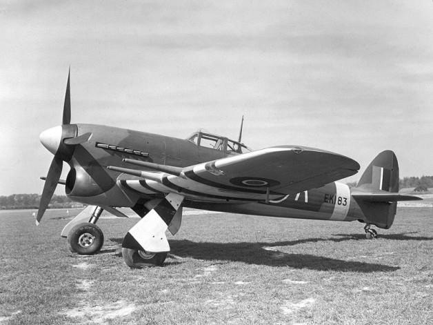 Hawker typhoon 4